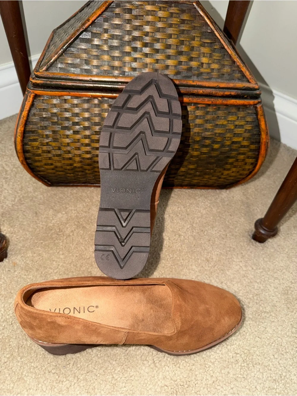Vionic step into